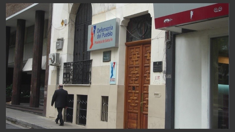 La sede de pasaje Álvarez 1516, cerrada por mejoras.