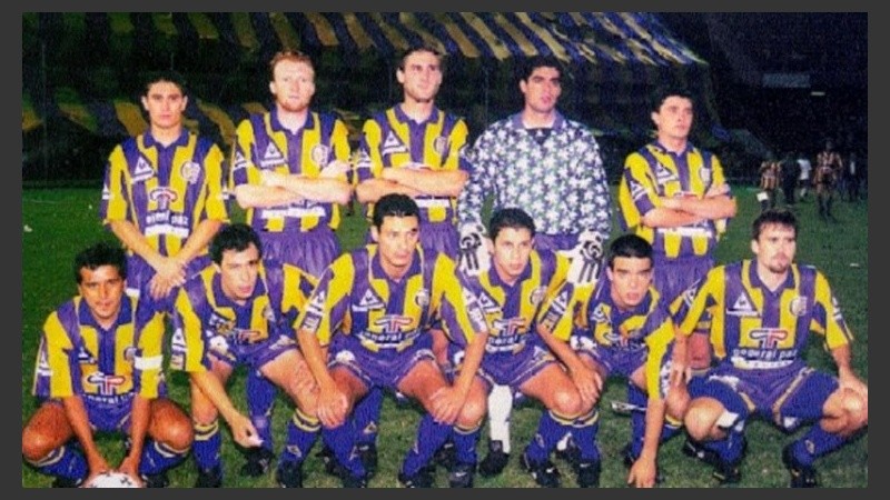 El equipo que ganó la Conmebol en 1995, con Tito y el Chacho. 