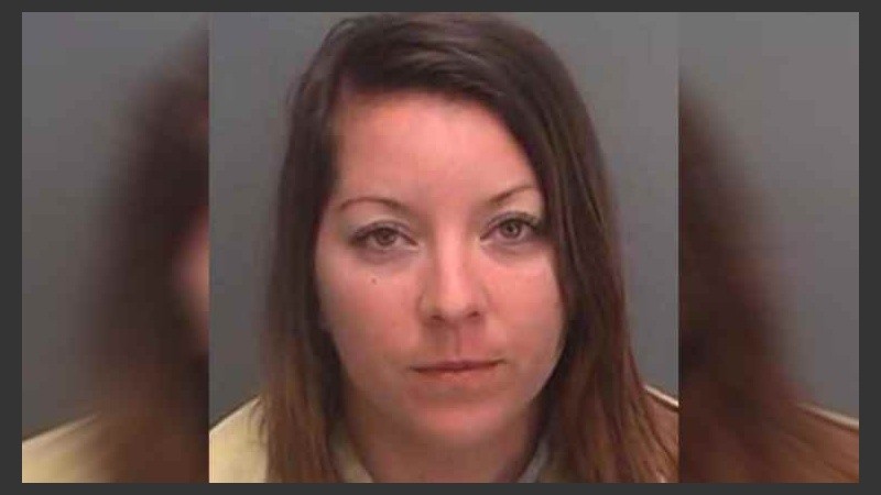Rachel Anne Hayes fue detenida tras las agresiones.