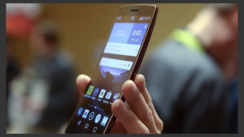 Los celulares curvos, una tendencia que crece. Este es un LG Flex 2.