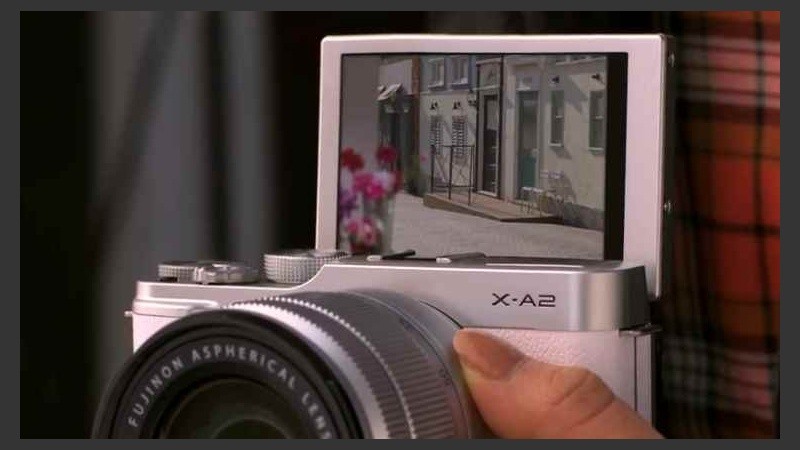 X-A2 tiene conectividad Wi-Fi para compartir inmediatamente las videos y fotografías.