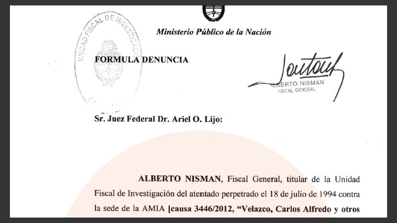 La portada de la denuncia que presentó y firmó Nisman.