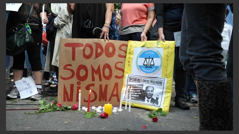 El cuerpo de Nisman será trasladado este jueves por la tarde al Cementerio Israelita de La Tablada.