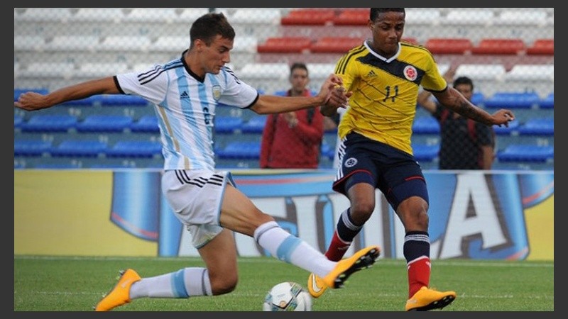 Colombia sacó ventajas con su toque; Argentina niveló con ganás.