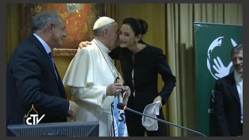 Lucha y su encuentro con el Papa en Roma. 