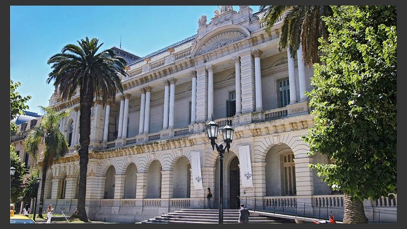 También se reconocieron a la Universidad de La Plata, Córdoba y Buenos Aires.