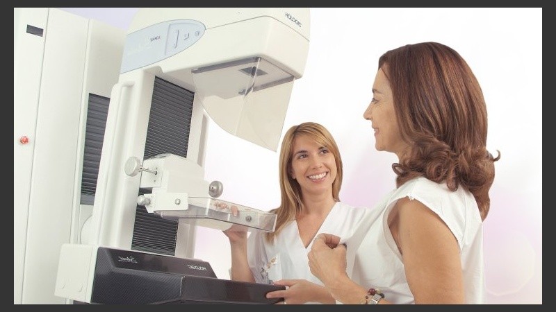 La imagen obtenida es una  imagen de gran nitidez y con una definición muy superior al de una mamografía tradicional.