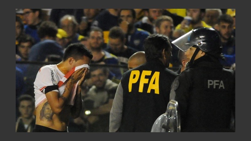 Vangioni, uno de los jugadores agredidos en la cancha de Boca.