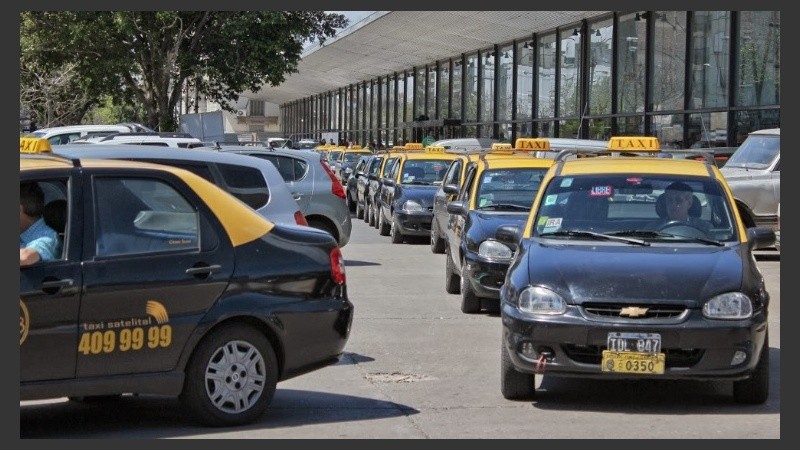Los taxistas preparan medidas de fuerza para el miércoles.