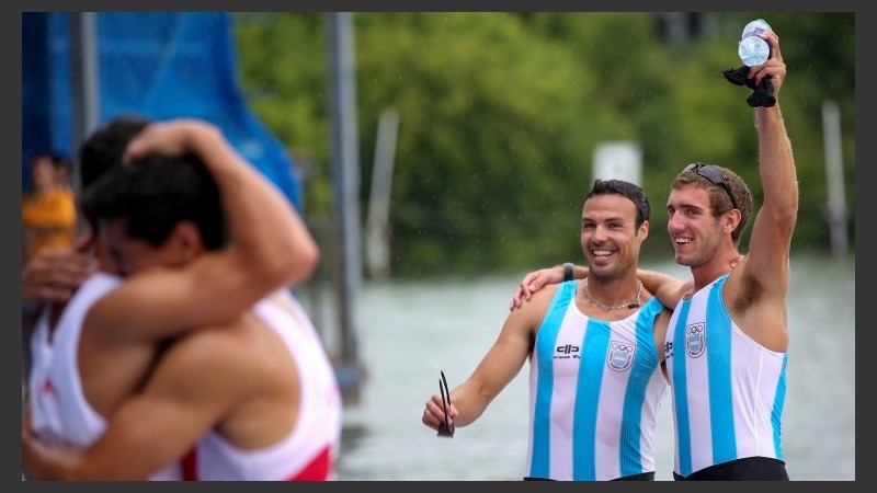 La dupla santafesina Rézola-Di Giácomo festeja una nueva medalla para Argentina. 