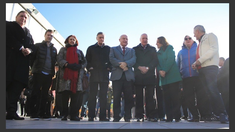 Fein, Bonfatti, Lifschitz, Binner, entre otros socialistas, se hicieron presentes. (Alan Monzón/Rosario3.com)