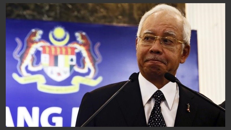 El primer ministro de Malasia hizo el anuncio en conferencia de prensa.