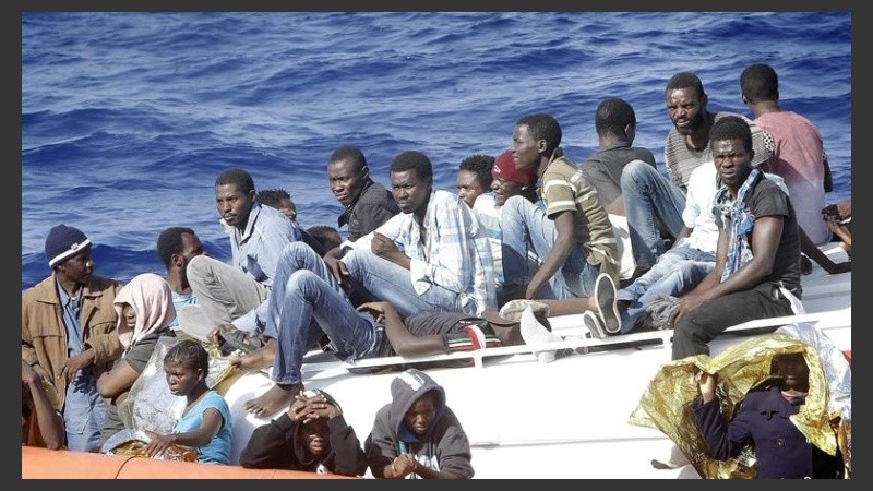 Los inmigrantes rescatados esta mañana en Italia. 