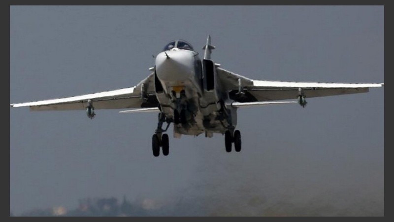 Los aviones bombardearon zonas de las provincias de Hama y Raqqa donde se encuentran campamentos de entrenamientos del Estado Islámico. 