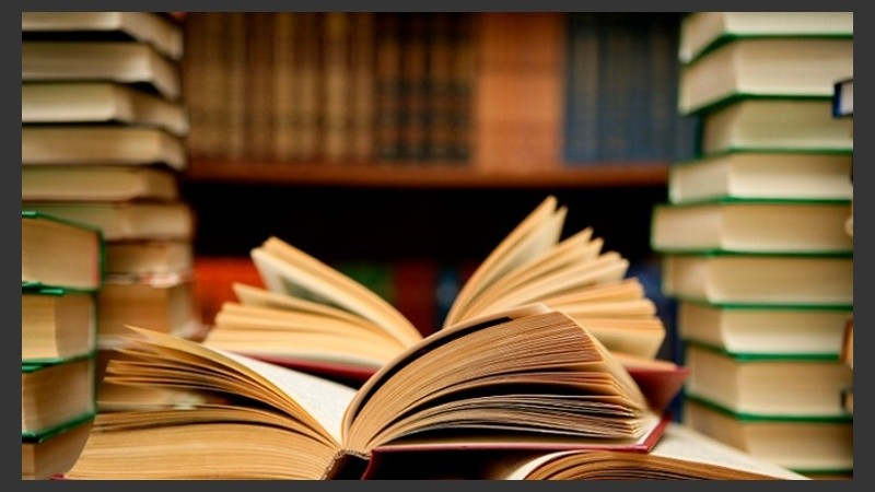 Mediante el acuerdo, se reconocen los derechos de autor de los libros, revistas y otras obras que son fotocopiadas o reproducidas para uso de los estudiantes.