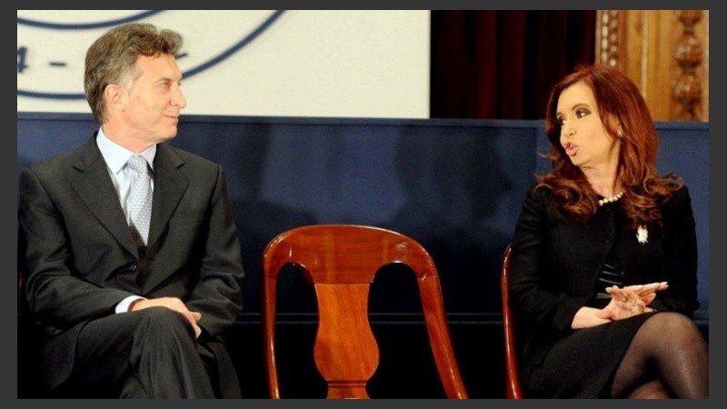 Macri anunció que hará el acto en la Casa Rosada, Cristina en el Congreso.