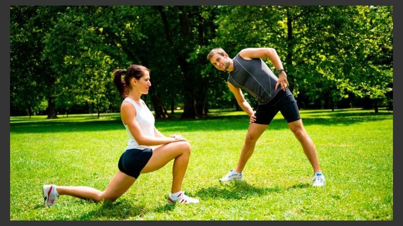 Según la Universidad de Harvard, “la práctica de ejercicios cardiovasculares disminuye en un 30 % el riesgo de disfunción eréctil”.