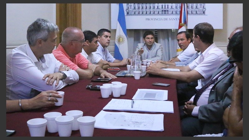 La reunión se realizó en la sede de Gobernación en Rosario.