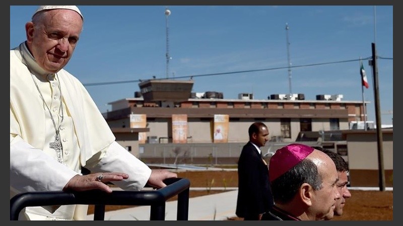 El papa en el complejo penitenciario.