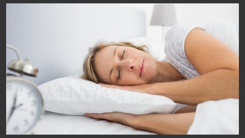 La interrupción frecuente de la función respiratoria al dormir es un desorden generalizado y común, llamado apnea del sueño.
