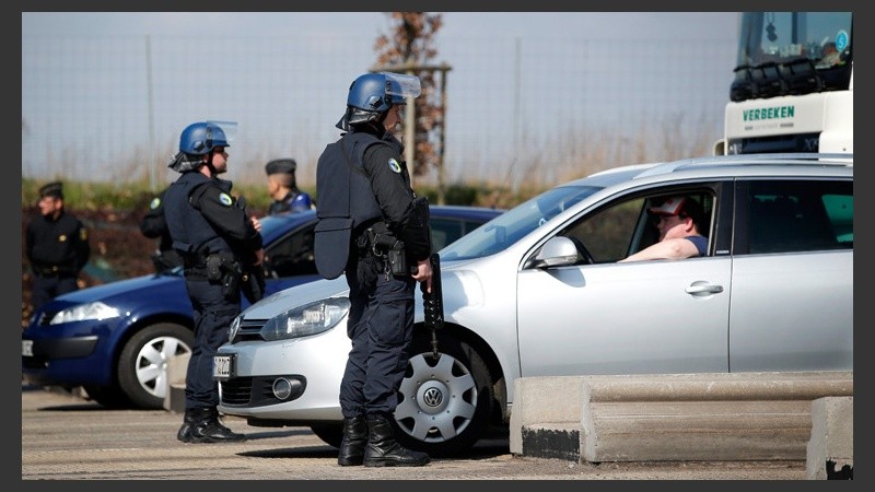 La frontera Francia - Bélgica se encuentra bien custodiada. (EFE)