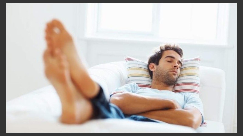 El riesgo de síndrome metabólico disminuyó entre los que tomaban una siesta durante menos de 30 minutos.