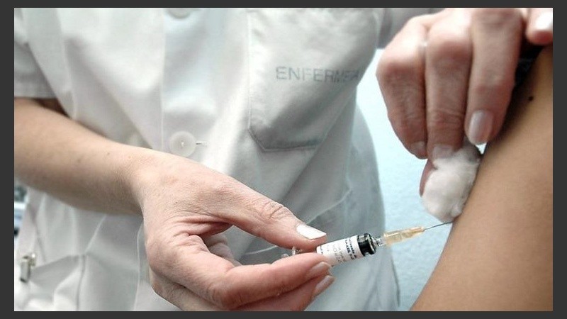 Las vacunas estarán disponibles en hospitales y centros de salud públicos.