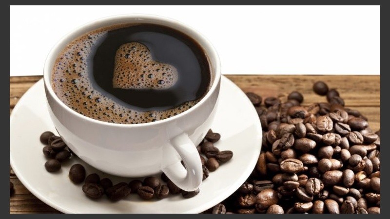El café contiene distintas sustancias que pueden contribuir a la salud del tracto colorrectal y explicar sus propiedades protectoras.