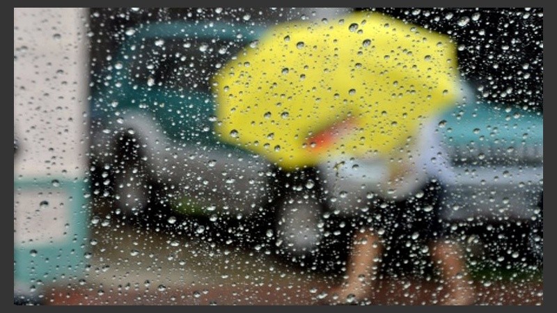 Un paraguas amarillo puede venir bien hoy. 