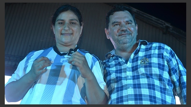 Valeria, la ganadora de la camiseta de la selección argentina autografiada por Messi.