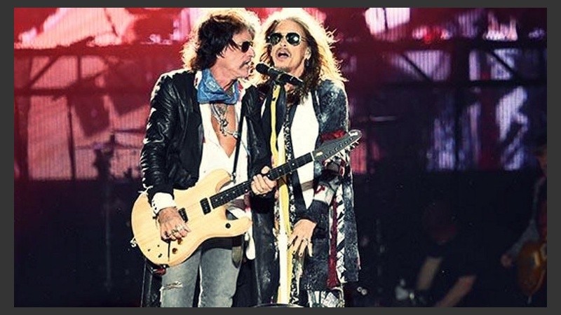Aerosmith debía presentarte en Rosario, en el marco del Aero-Verderci Tour. Problemas de salud de Steven Tyler obligaron a suspender la gira.