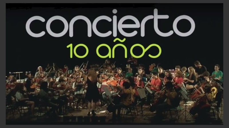 La orquesta que dirige Margarita Durá, nació en 2007 como parte de la propuesta cultural de la Mutual de la AMR.