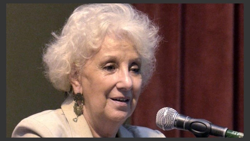 Estela de Carlotto mantuvo una charla telefónica con Radio 2.