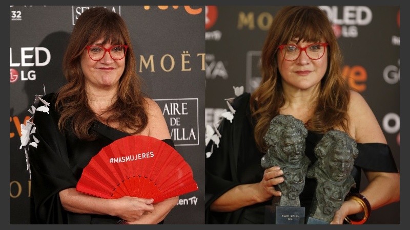 La directora Isabel Coixet, con su abanico en apoyo al movimiento #MasMujeres, posa con dos de los tres Goya obtenidos por 