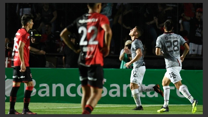 Chancalay festeja, Newell's sufre.