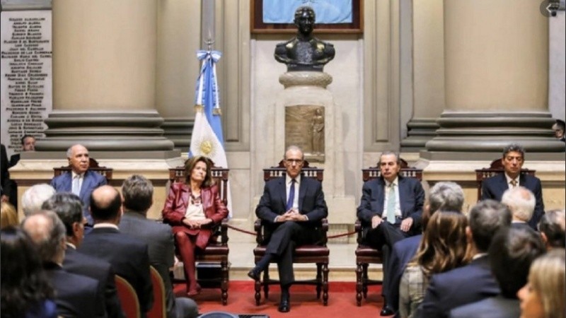 La suspensión en el orden nacional y en Ciudad de Buenos Aires había sido reclamada por el Colegio de Abogados y el gremio judicial nacional.