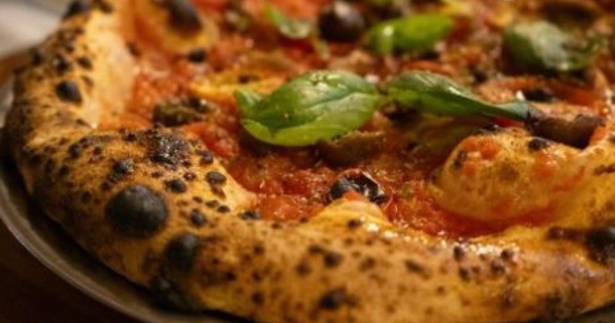 Una pizzería rosarina quedó entre las 50 mejores del mundo: “Estoy muy emocionado, es un premio que nos pone en una galería internacional”