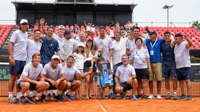 Integrantes de la vieja Legión y los nuevos del tenis argentinos, juntos en Rosario este año