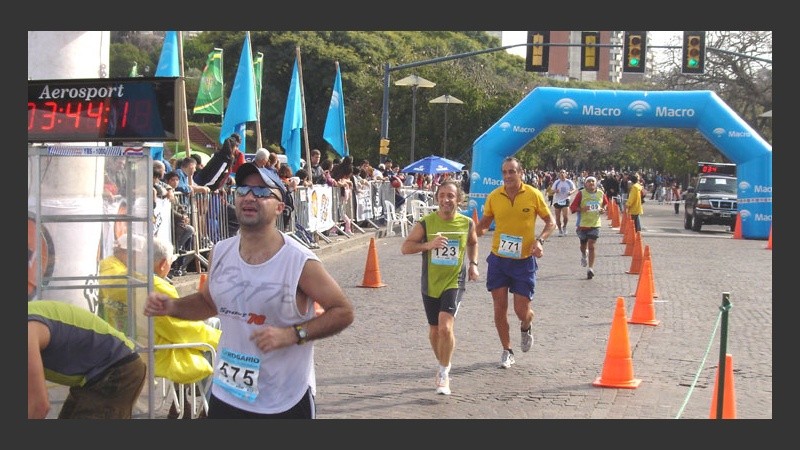 Premio propio: una hora después que el ganador, los concursantes seguían llegando 