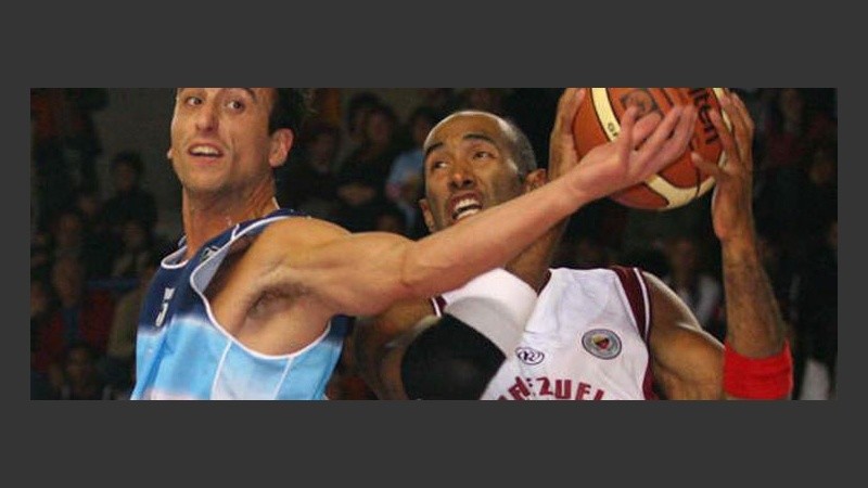 Manu lidera a Argentina en Santa Fe (Télam).