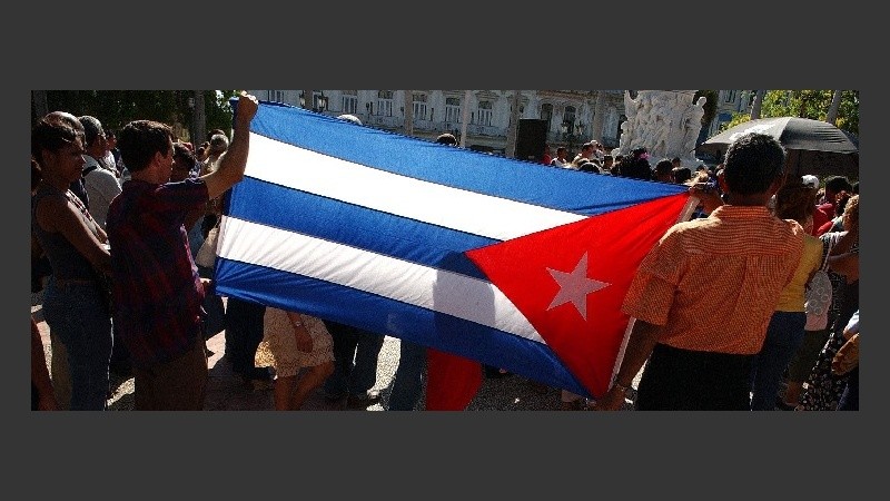 Trabajadores cubanos salieron en respaldo de Fidel.