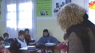 A escuchar la lección pero abrigados (Imagen de De 12 a 14).