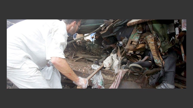 Las tareas de rescate eran complicadísimas (EFE).