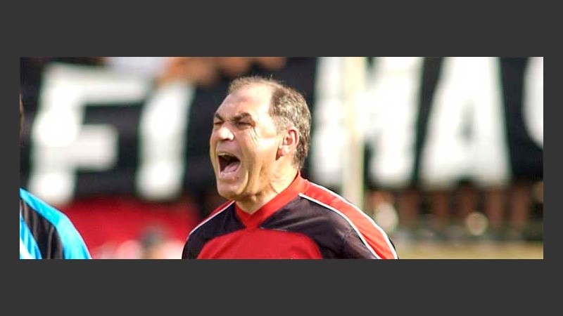 Pumpido y su furia. Newell's cosechó tres de los últimos doce puntos.