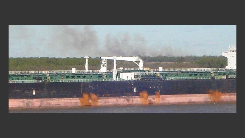 Pese a las promesas de Entre Ríos, los incendios continúan.