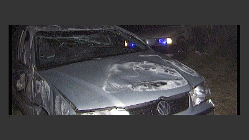 El tercer y último auto en chocar