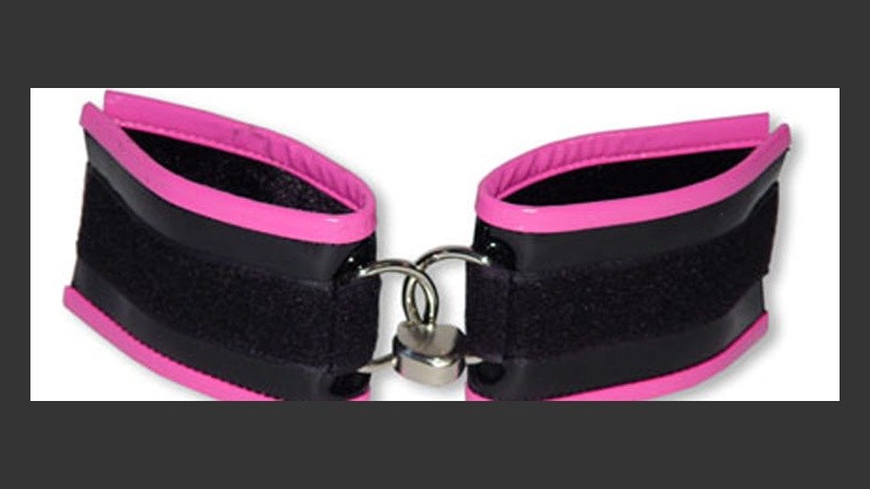 Esposas con candado de forma de corazón para dar y recibir pacer