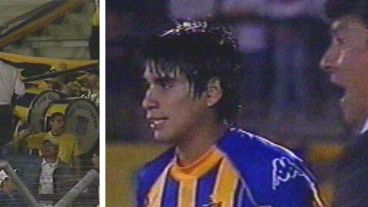 Gorosito le da indicaciones a Villagra al inicio del segundo tiempo (imagen de Tv).