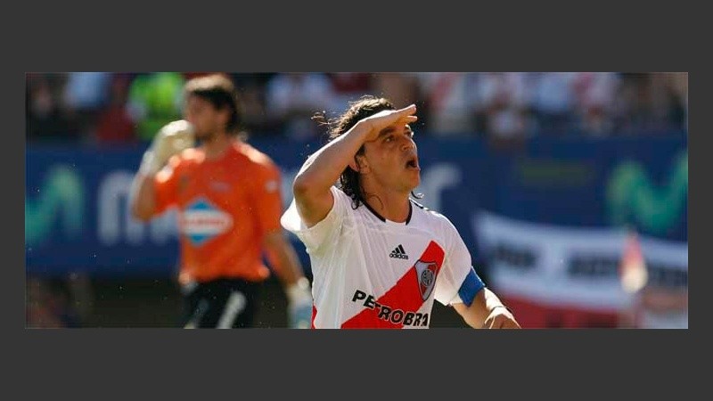 El Muñeco no falló ante Ojeda y abrió la cuenta para el local (FotoBaires).