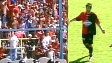 En el entretiempo, Elizondo casi suspende el juego por los enfrentamientos (imágenes Tv).